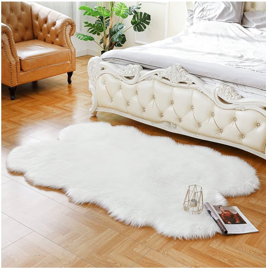 Fluffy Faux Fur Rug White Sheepskin Area Rug,4x6 Ft